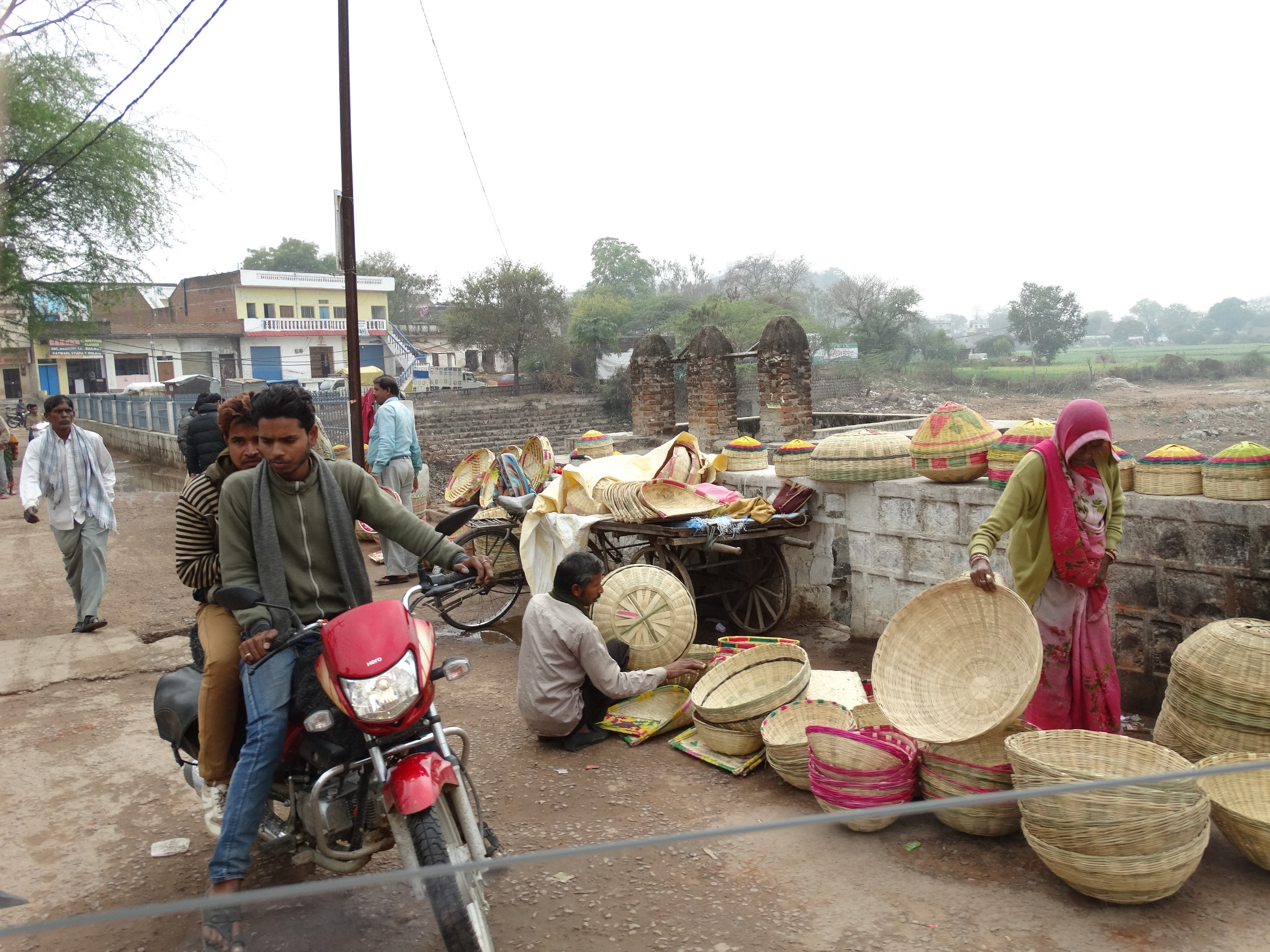 Tijdens Shiva-festival is de jaarlijkse mela (jaarmarkt (1)